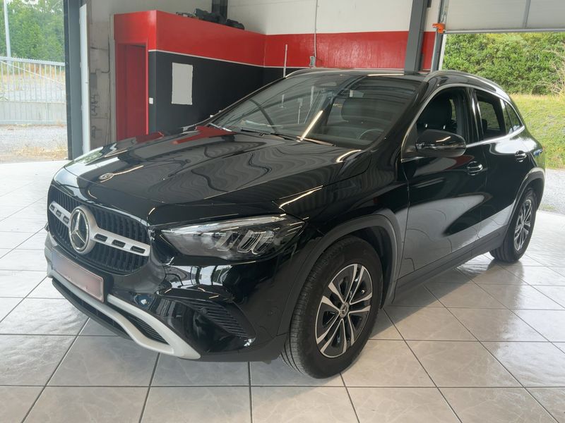 Mercedes-Benz GLA-Klasse GLA 180 Mild-Hybrid — zdjęcie 2