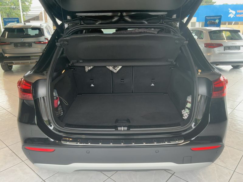 Mercedes-Benz GLA-Klasse GLA 180 Mild-Hybrid — zdjęcie 10