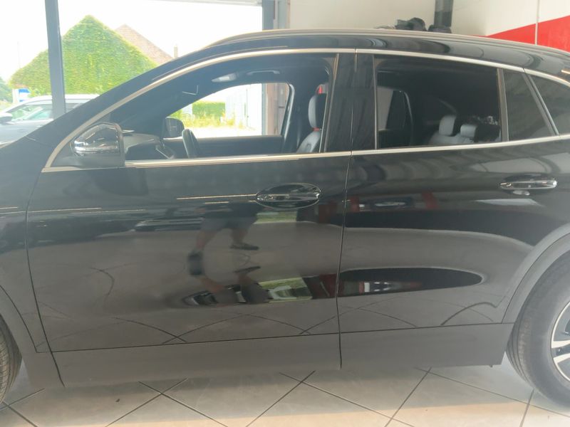 Mercedes-Benz GLA-Klasse GLA 180 Mild-Hybrid — zdjęcie 4