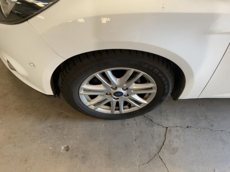 Ford Focus 1.0 EcoBoost Titanium 2014 – снимка 3