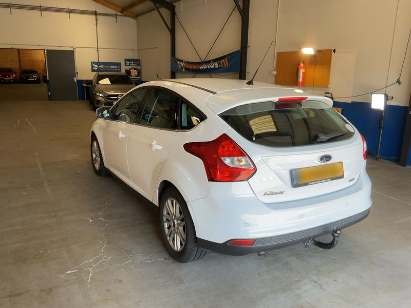 Ford Focus 1.0 EcoBoost Titanium 2014 – снимка 6