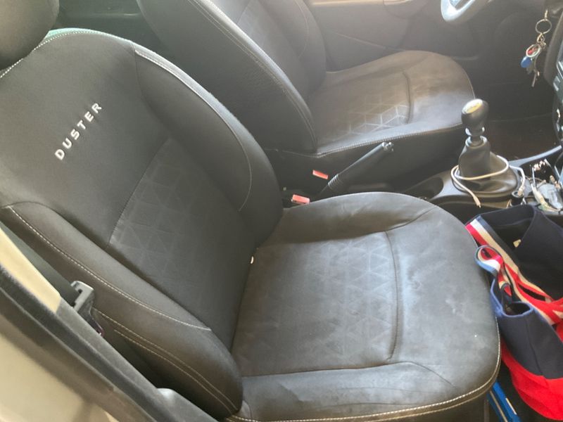 Dacia Duster 1.5 dCi Laureate 4x2 2014 – снимка 3