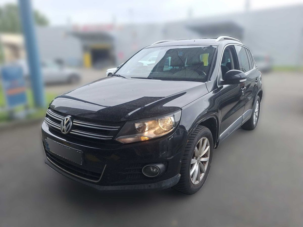 Volkswagen Tiguan 2015 — photo 1