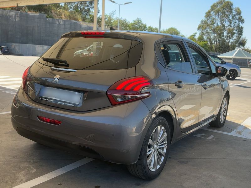 Peugeot 208 1.2 PureTech Style 2018 – снимка 8