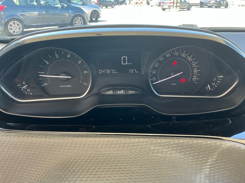 Peugeot 208 1.2 PureTech Style 2018 – снимка 18
