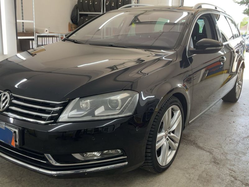 Volkswagen Passat 2.0 TDI Highline BlueMotion Tech — zdjęcie 1