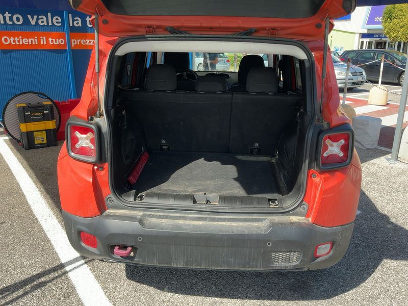 Jeep Renegade 2.0 M-Jet Trailhawk 4WD — zdjęcie 10