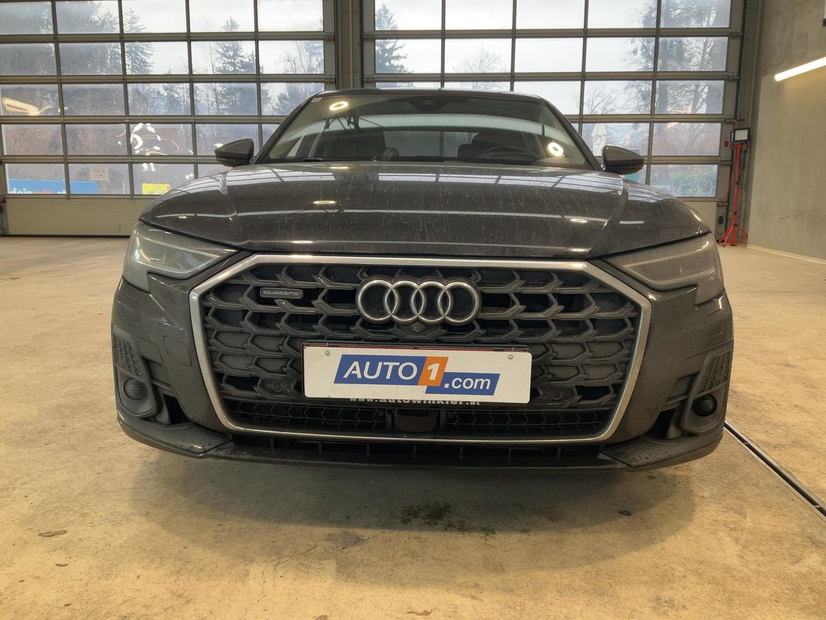 Audi A8 2023 — photo 15