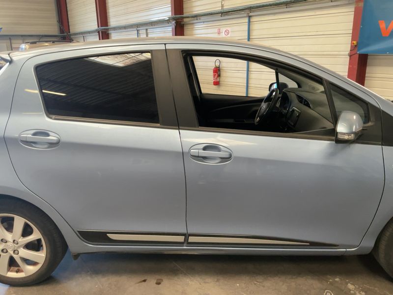 Toyota Yaris 1.5 Hybrid Attitude 2015 – снимка 10