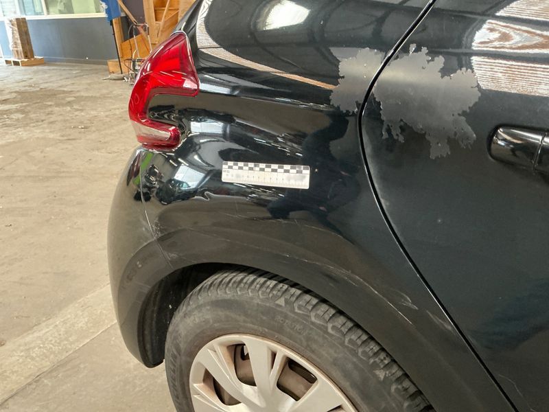 Peugeot 208 1.6 Blue-HDi Active Auto Ecole 2016 – снимка 23