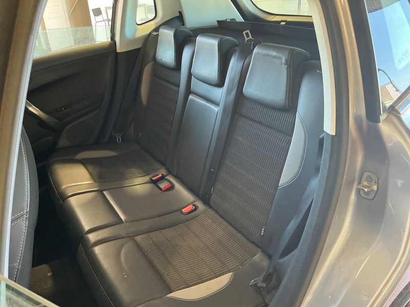 Peugeot 2008 1.2 PureTech Allure 2015 – снимка 31