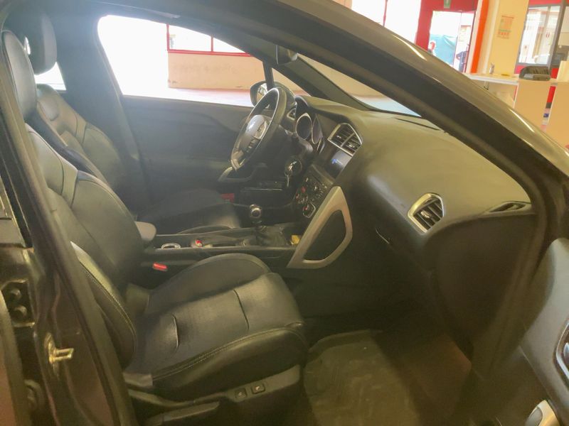Citroen DS4 1.6 e-HDi SoChic — zdjęcie 11