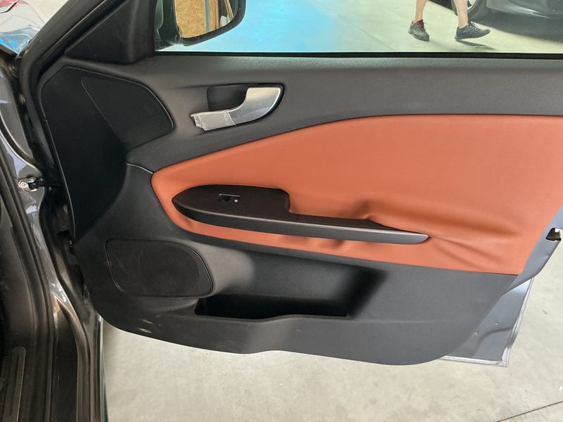 Alfa Romeo Giulietta 1.4 Turbo Turismo 2014 – снимка 23