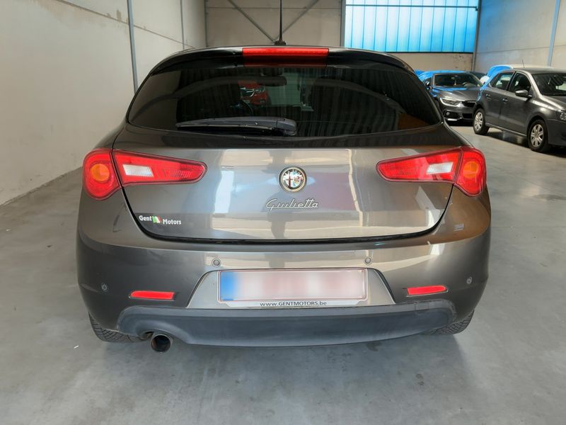 Alfa Romeo Giulietta 1.4 Turbo Turismo — zdjęcie 5