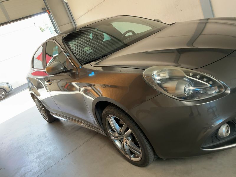 Alfa Romeo Giulietta 1.4 Turbo Turismo — zdjęcie 8