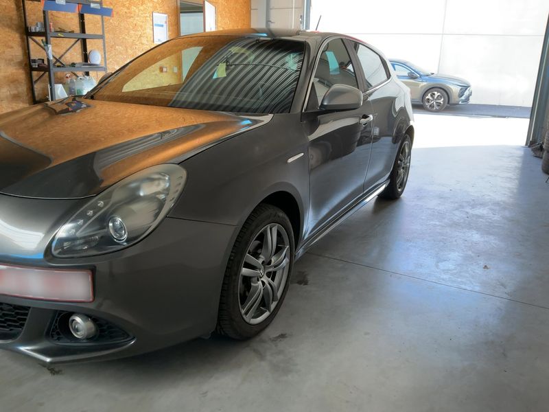 Alfa Romeo Giulietta 1.4 Turbo Turismo — zdjęcie 2