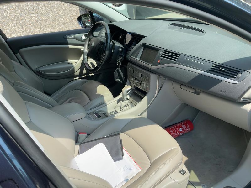 Citroen C5 2.2 HDi Exclusive — zdjęcie 11