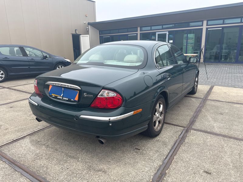 Jaguar S-TYPE 3.0 V6 — zdjęcie 2