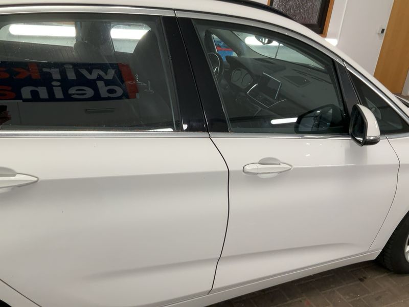 BMW 2er 218d Active Tourer Luxury Line 2018 – снимка 10