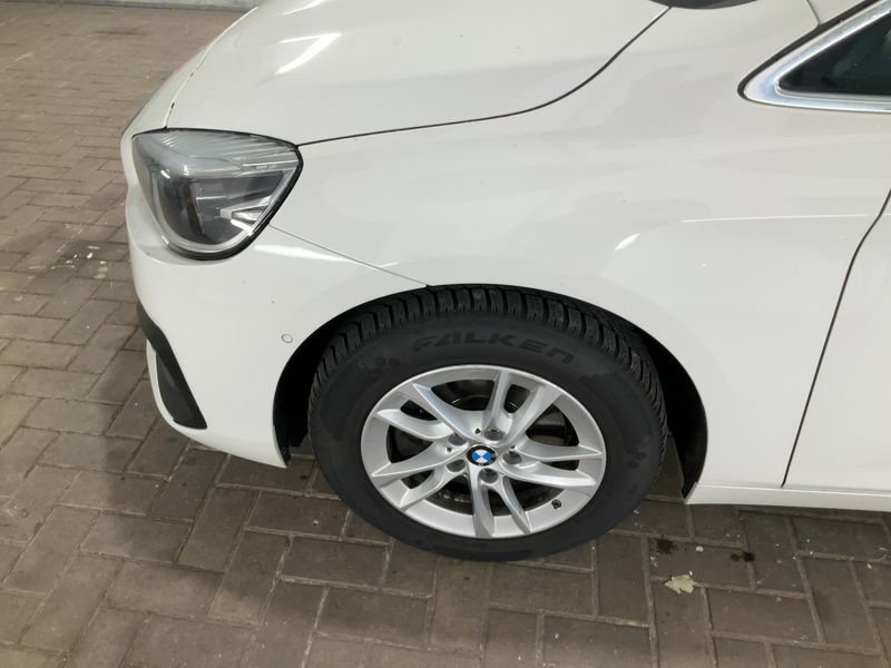BMW 2er 218d Active Tourer Luxury Line 2018 – снимка 3
