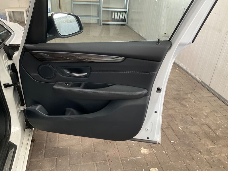 BMW 2er 218d Active Tourer Luxury Line 2018 – снимка 26
