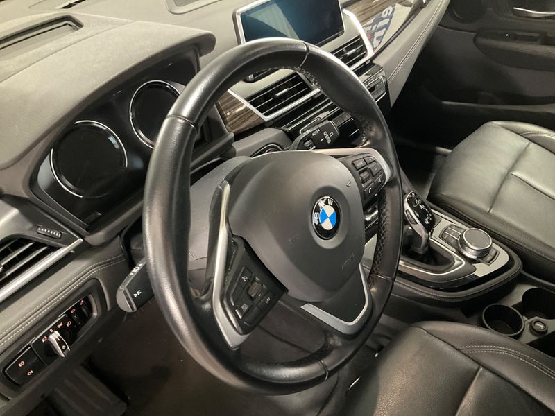 BMW 2er 218d Active Tourer Luxury Line 2018 – снимка 37