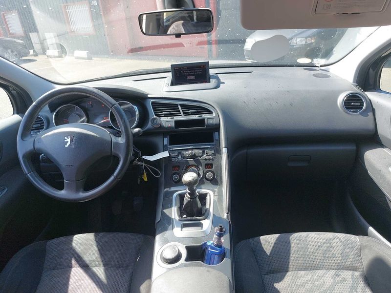 Peugeot 3008 1.6 HDi Business Pack 2010 – снимка 11