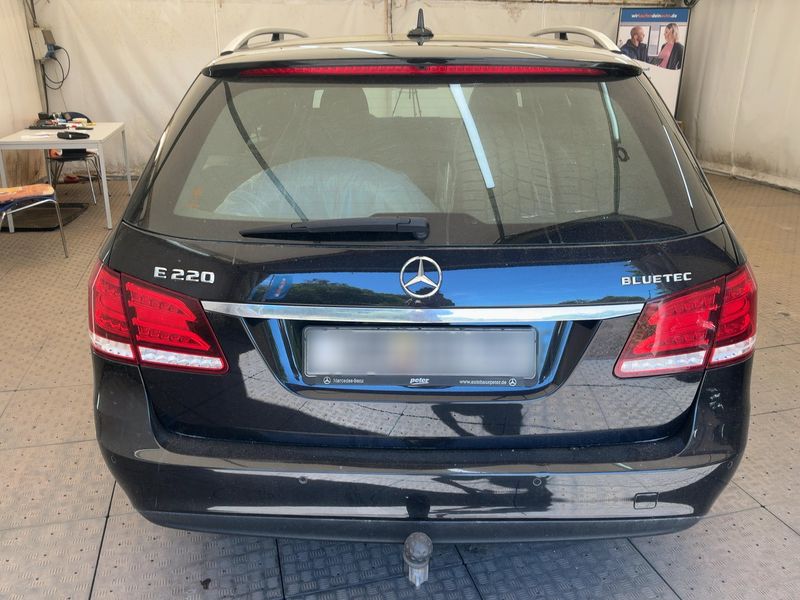 Mercedes-Benz E-Klasse E 220 CDI T 4Matic BlueTEC Elegance 2016 – снимка 7