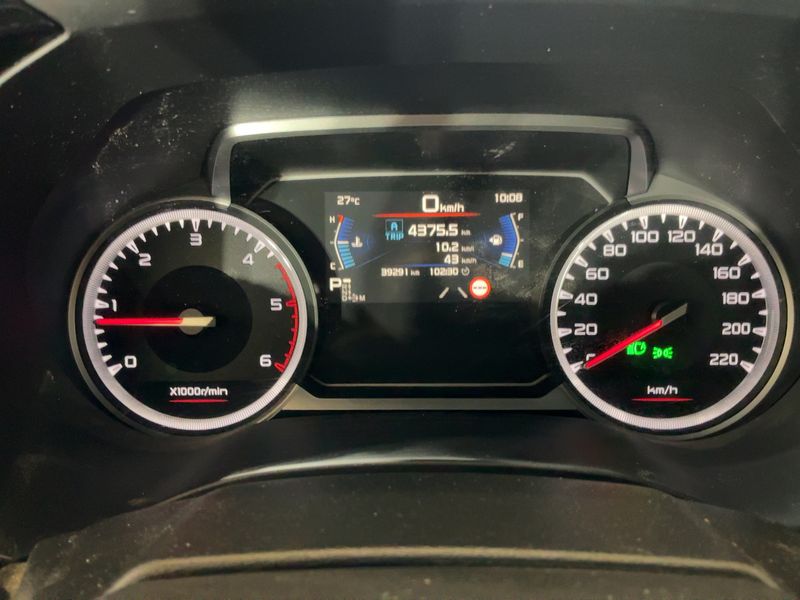 Isuzu D-MAX 1.9 Turbodiesel Double Cab 4WD V-CROSS — zdjęcie 13