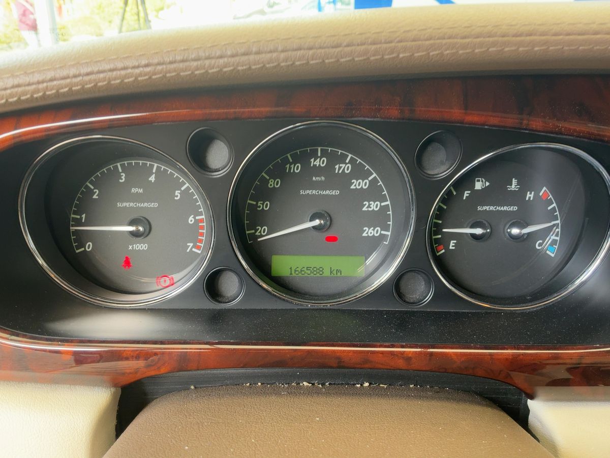 Jaguar XJ 2007 — photo 19