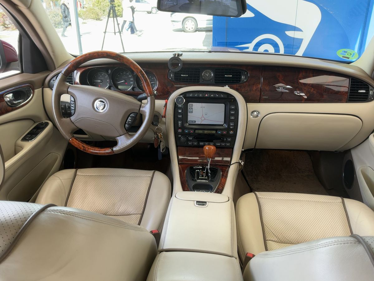 Jaguar XJ 2007 — photo 18