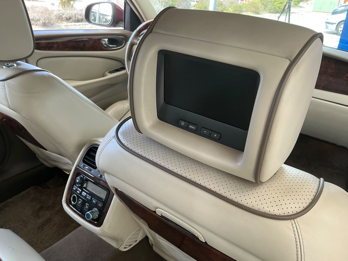 Jaguar XJ 2007 — photo 26