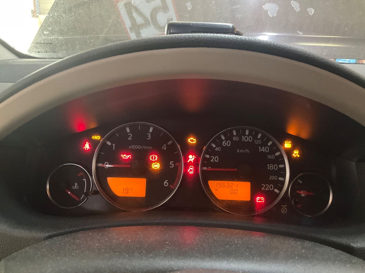 Nissan Pathfinder 2009 — photo 19