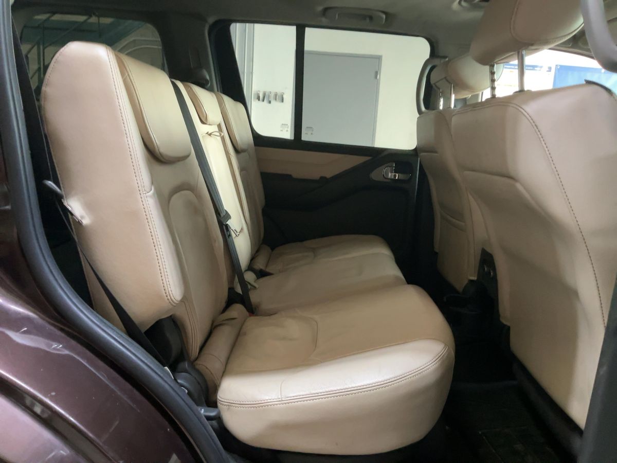 Nissan Pathfinder 2009 — photo 20