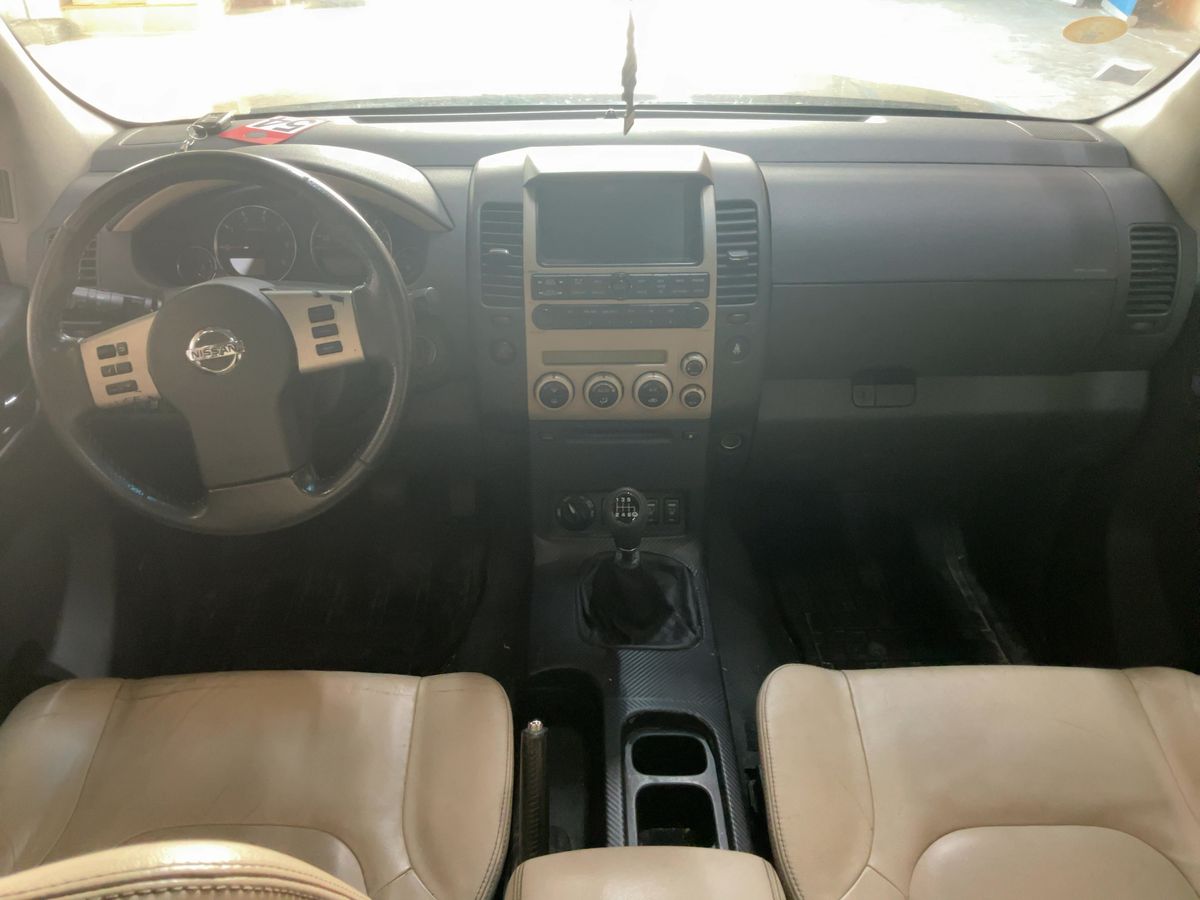 Nissan Pathfinder 2009 — photo 18