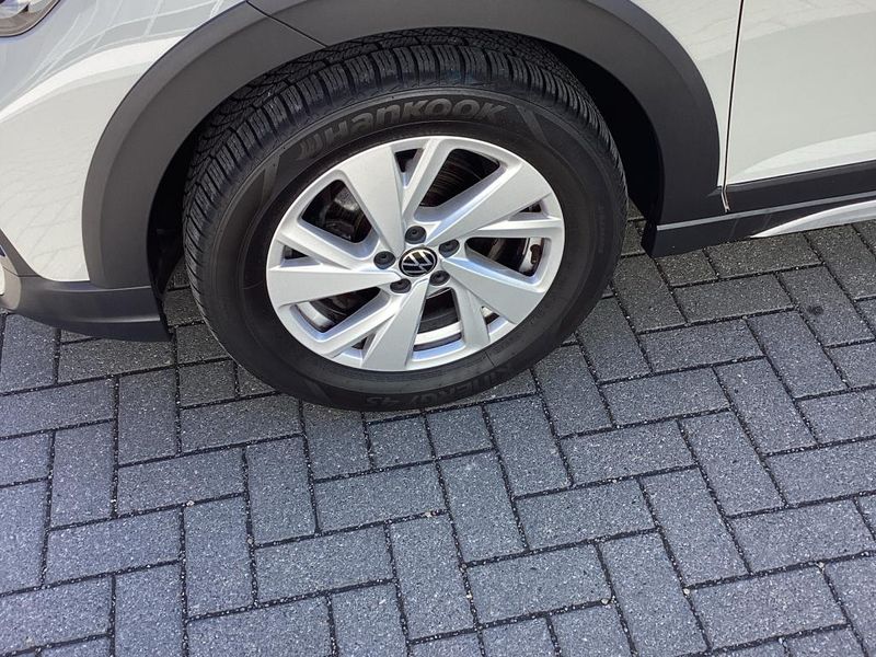 Volkswagen Taigo 1.0 TSI Life — zdjęcie 25