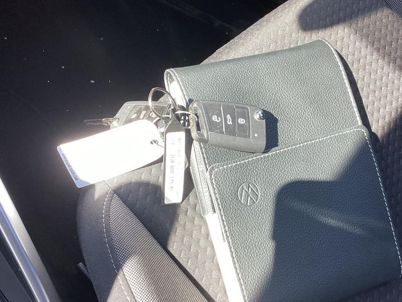 Volkswagen Taigo 1.0 TSI Life — zdjęcie 17
