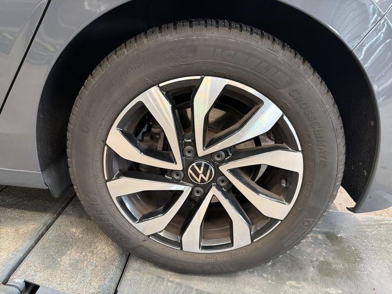 Volkswagen Golf VIII 1.5 TSI ACT Active — zdjęcie 25