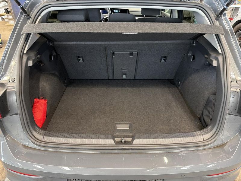 Volkswagen Golf VIII 1.5 TSI ACT Active — zdjęcie 18
