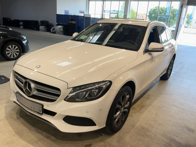 Mercedes-Benz C-Klasse C 220 d T 4Matic Avantgarde 2016 – снимка 1
