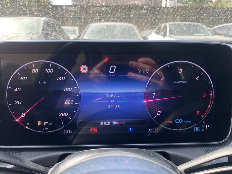 Mercedes-Benz C-Klasse C 220 d Mild-Hybrid Avantgarde — zdjęcie 12