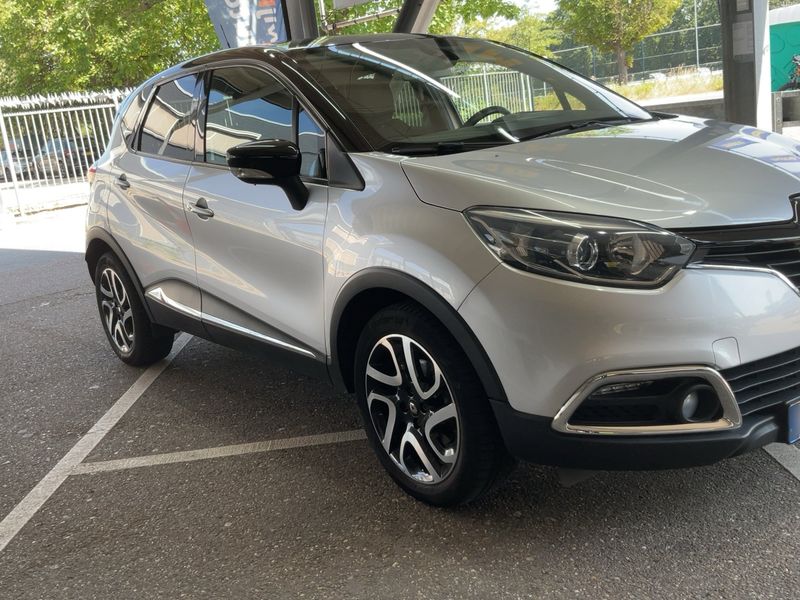 Renault Captur 1.2 TCe Dynamique — zdjęcie 8