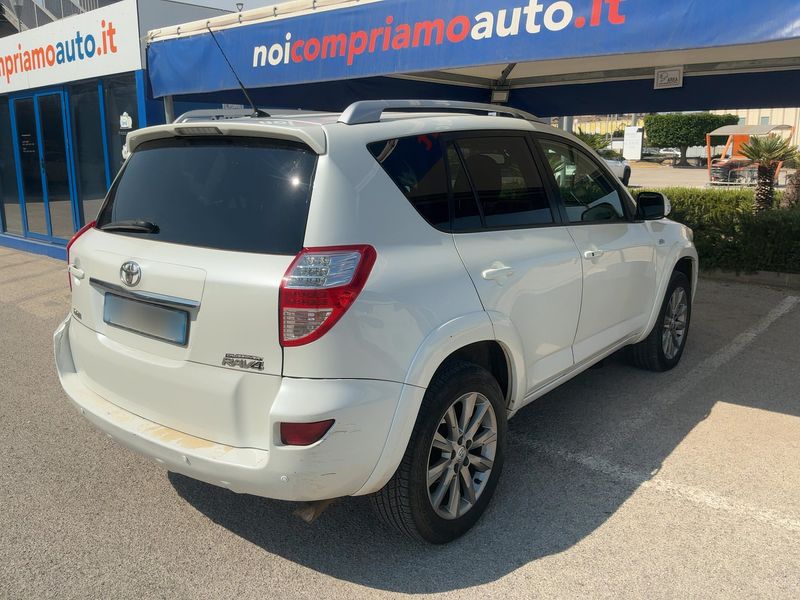 Toyota RAV 4 2.2 D-4D Crossover Exclusive 2012 – снимка 8