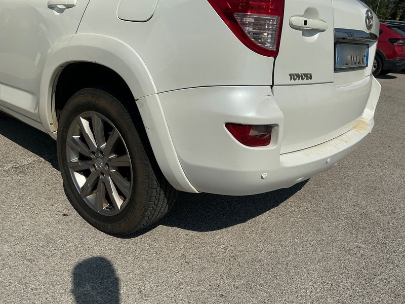 Toyota RAV 4 2.2 D-4D Crossover Exclusive 2012 – снимка 39