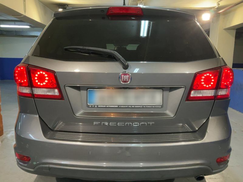Fiat Freemont 2.0 Multijet Lounge — zdjęcie 5