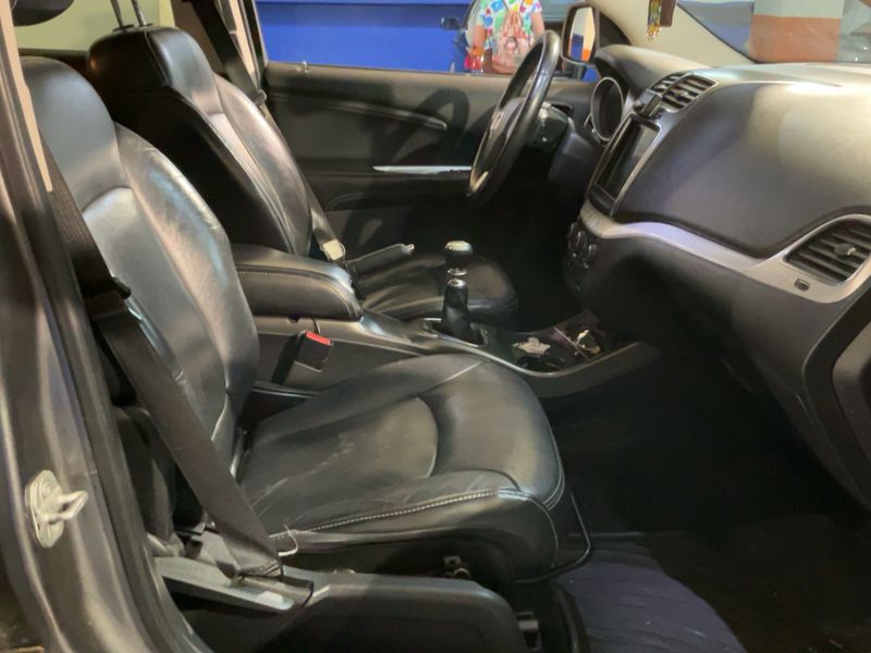 Fiat Freemont 2.0 Multijet Lounge — zdjęcie 11
