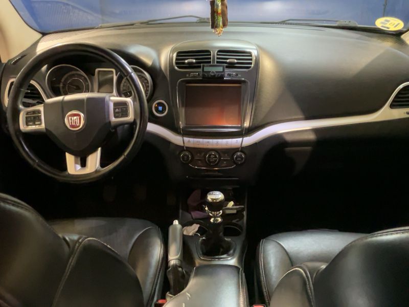 Fiat Freemont 2.0 Multijet Lounge — zdjęcie 12