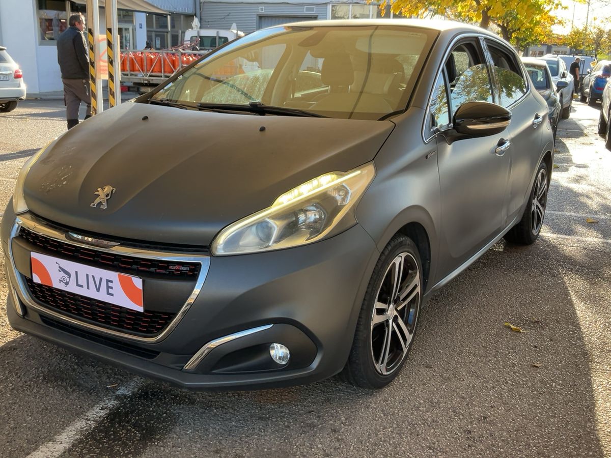 Peugeot 208 1.6 Blue-HDi GT Line