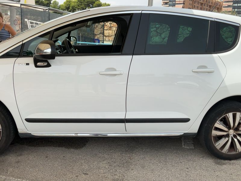 3008 1.2 e-THP Style