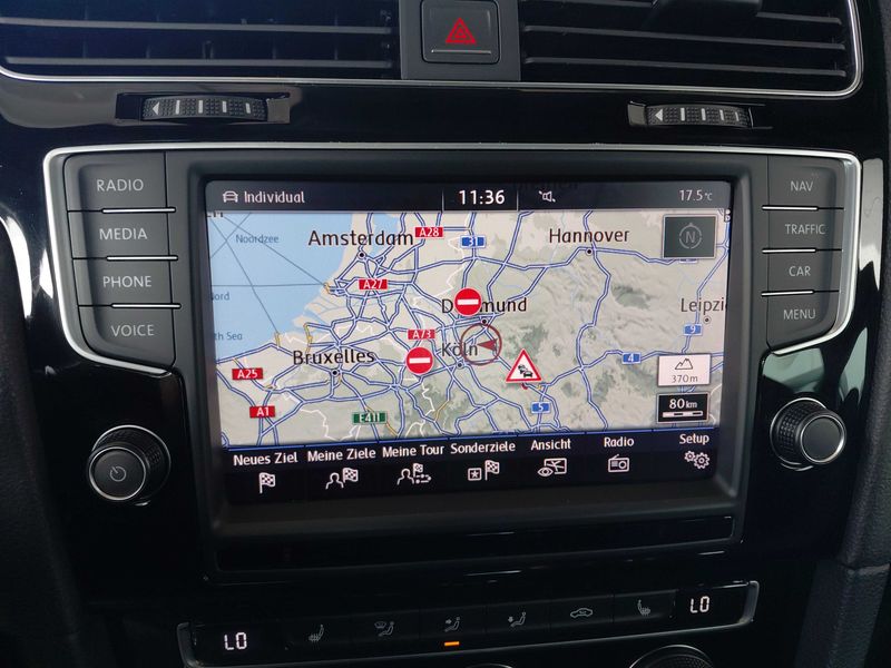 Volkswagen Golf VII 2.0 TSI R 4Motion BlueMotion Tech — zdjęcie 13